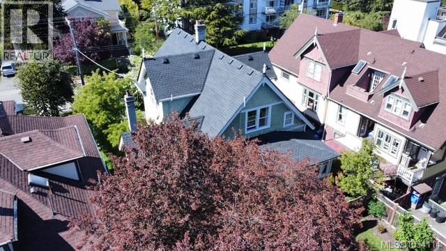 143 Government St - 59