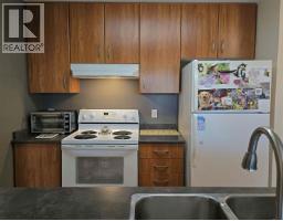 810 3663 Crowley Drive, Vancouver, BC V5R6H4 Photo 9