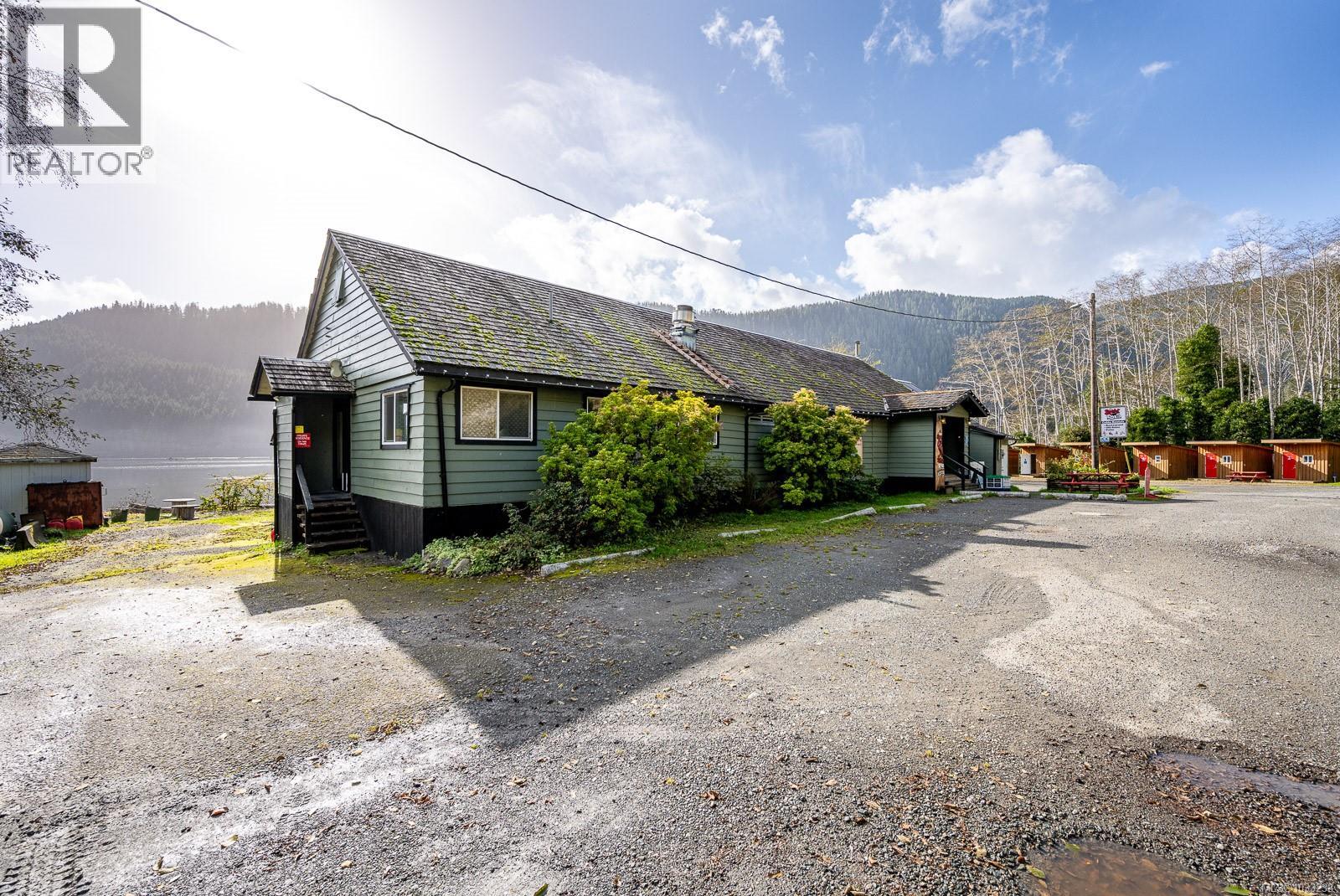 32 Hardy Way, Port Hardy