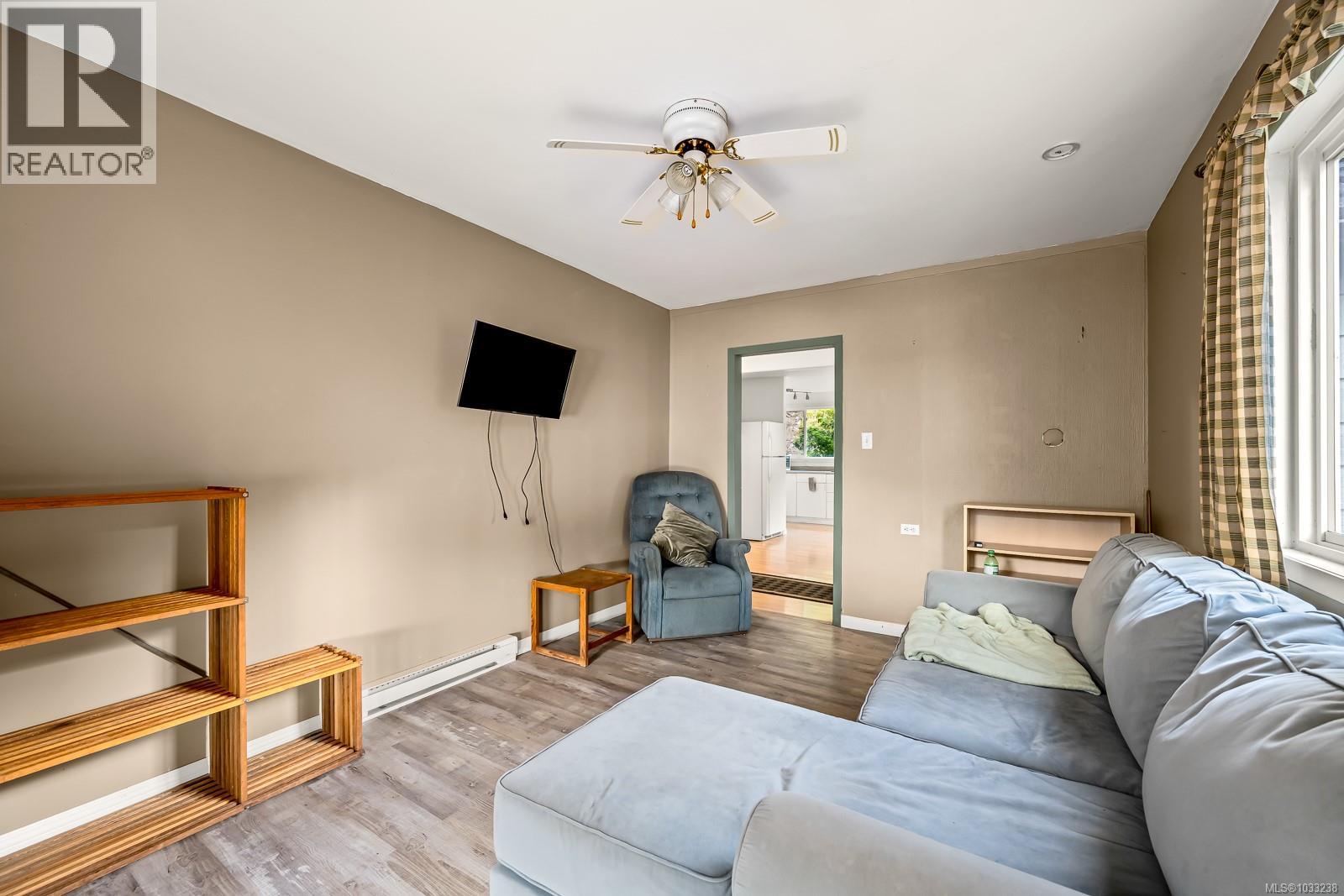 32 Hardy Way, Port Hardy