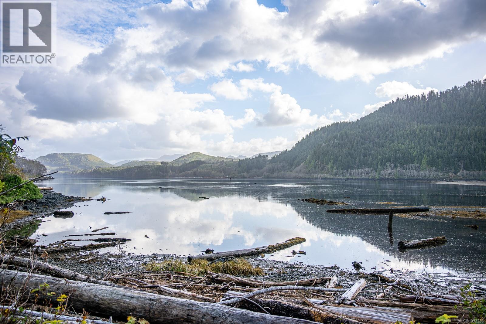 32 Hardy Way, Port Hardy