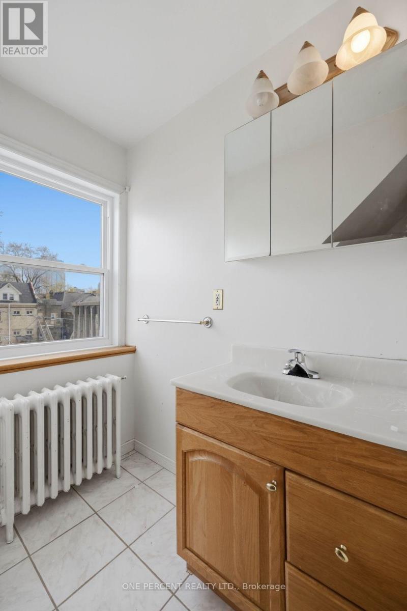 305 CENTRAL AVENUE - 29