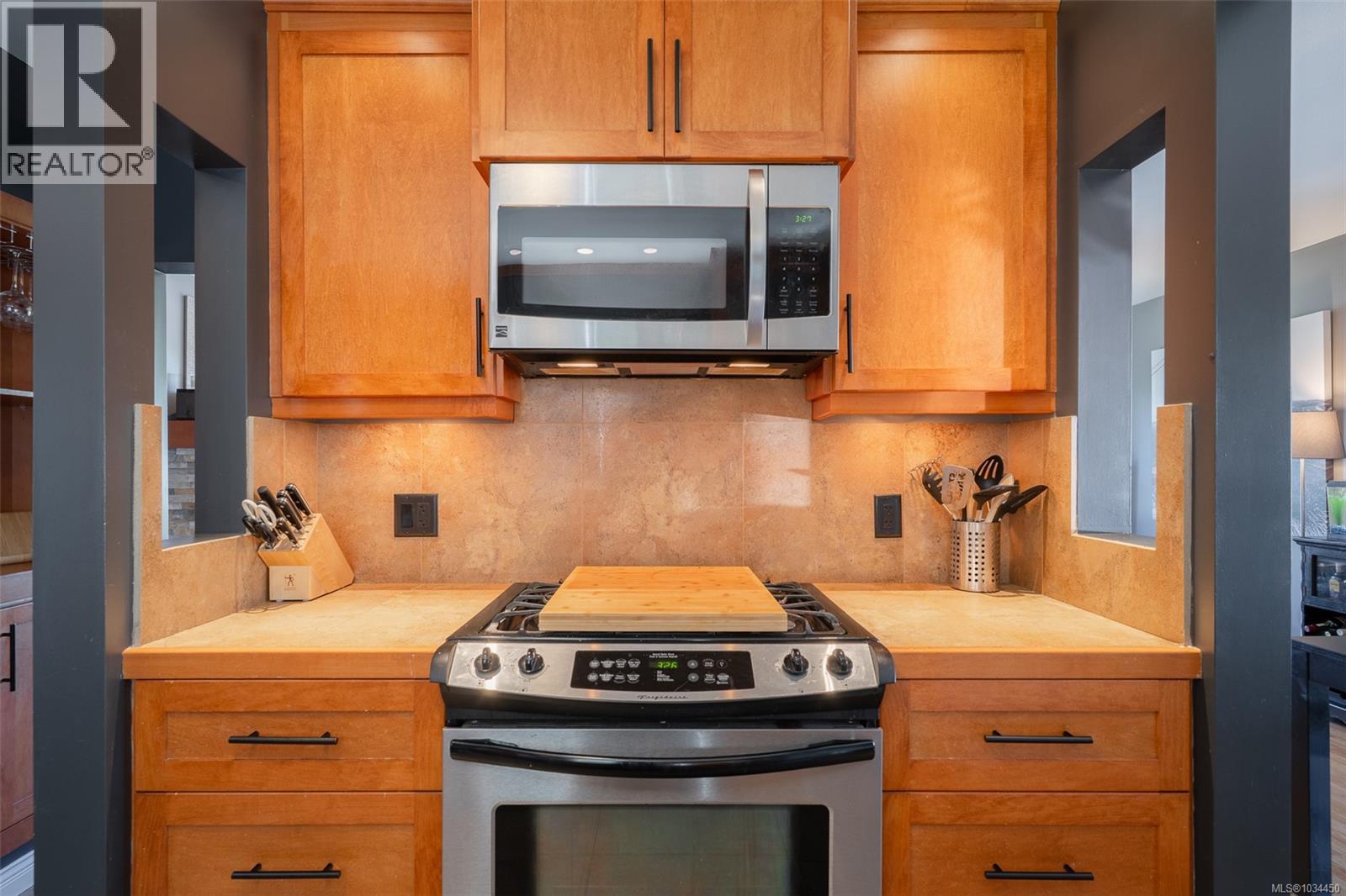 502 Davis Rd - 14