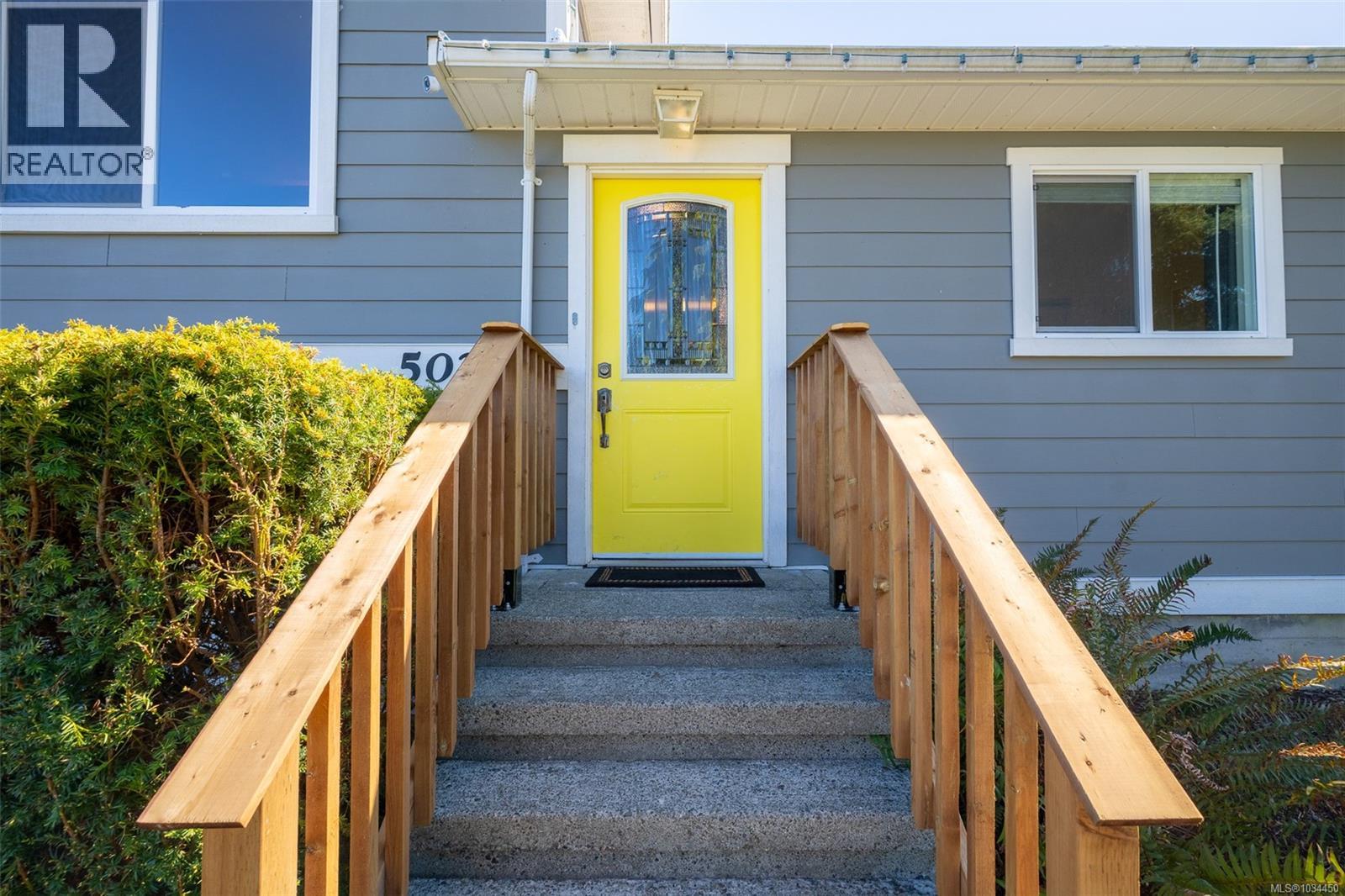 502 Davis Rd - Image 2