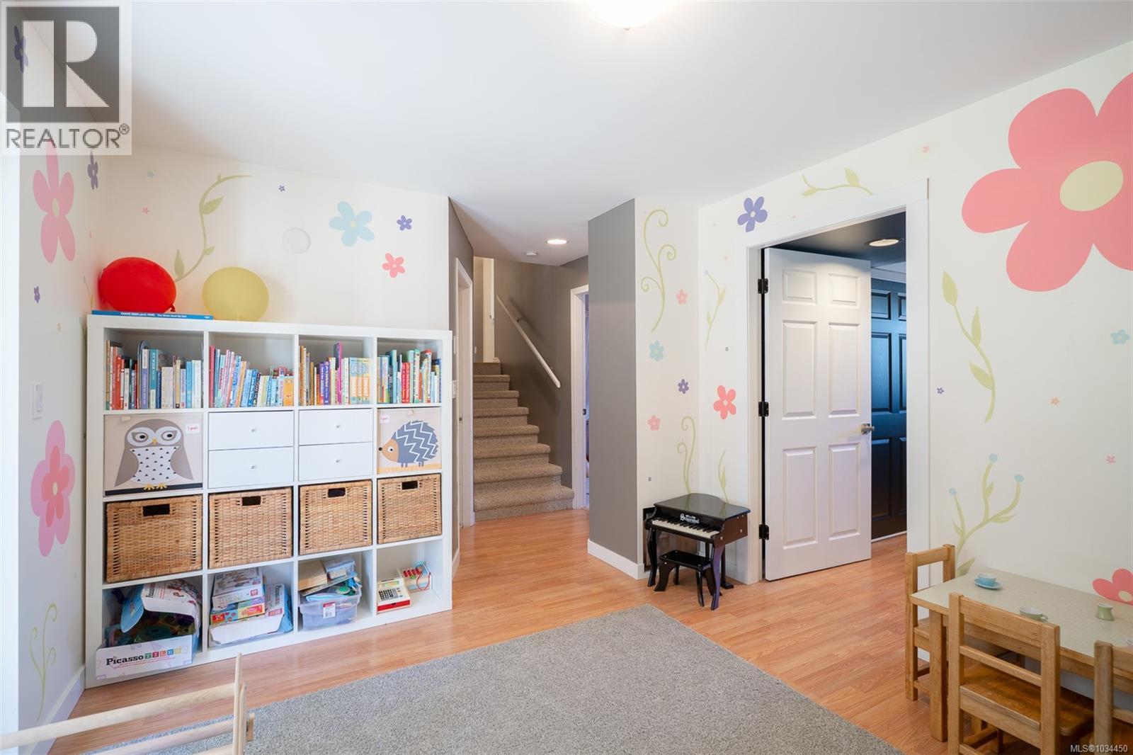 502 Davis Rd - 24