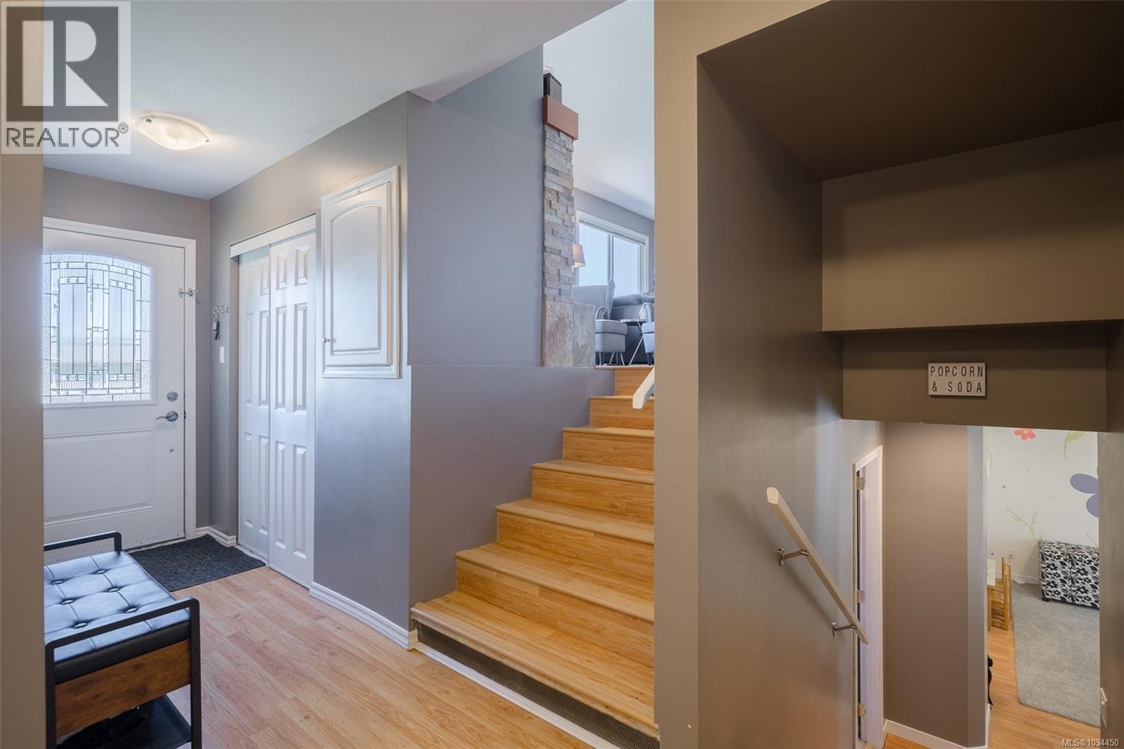 502 Davis Rd - 26