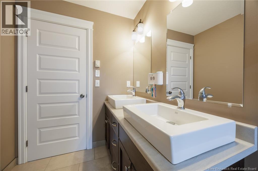 15 Janick Court - 18