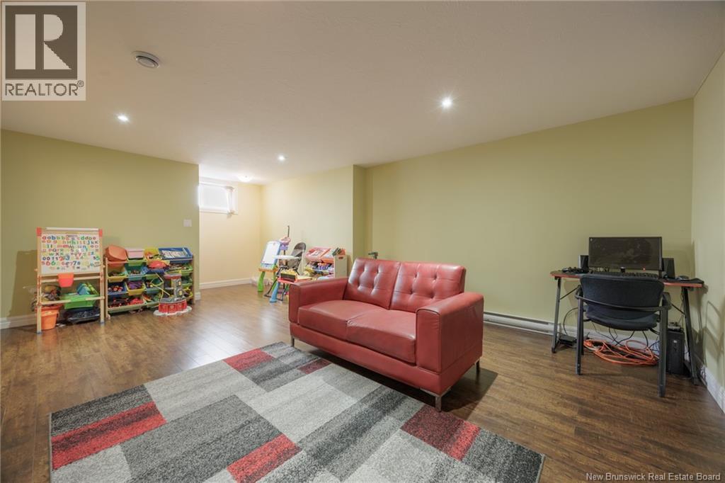 15 Janick Court - 27