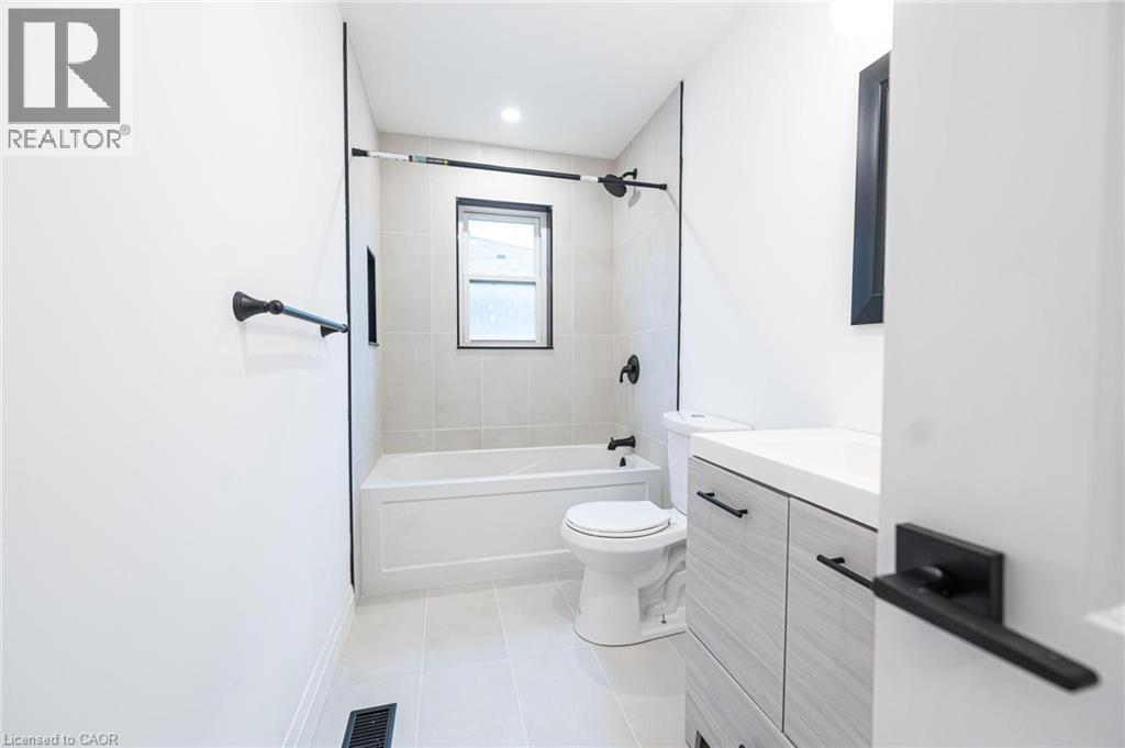 102 EAST 41ST Street Unit# 1, Hamilton, Ontario, L8T2Z7 — Photo 9