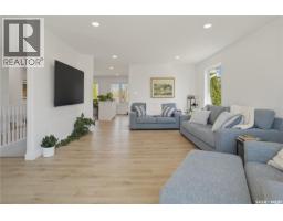 Family room - 8 Chemin Bellevue Road, Battleford, SK S0M0E0 Photo 12