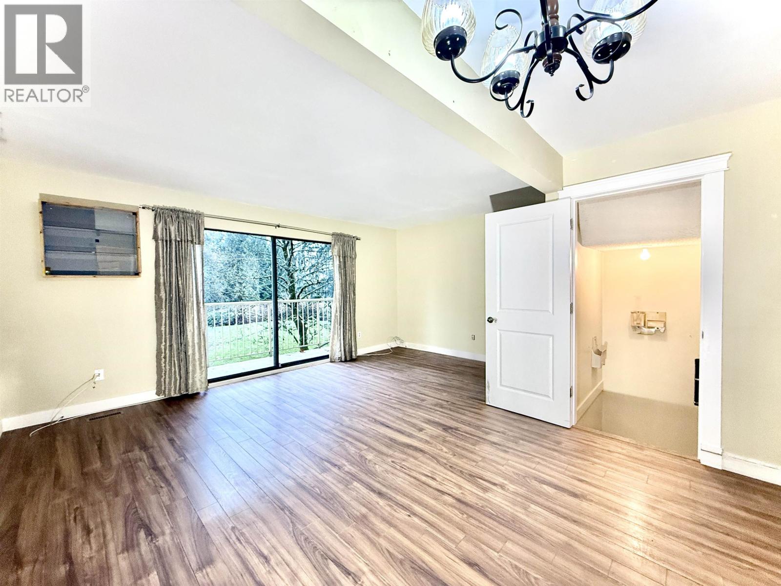 111 2915 NORMAN AVENUE, Coquitlam