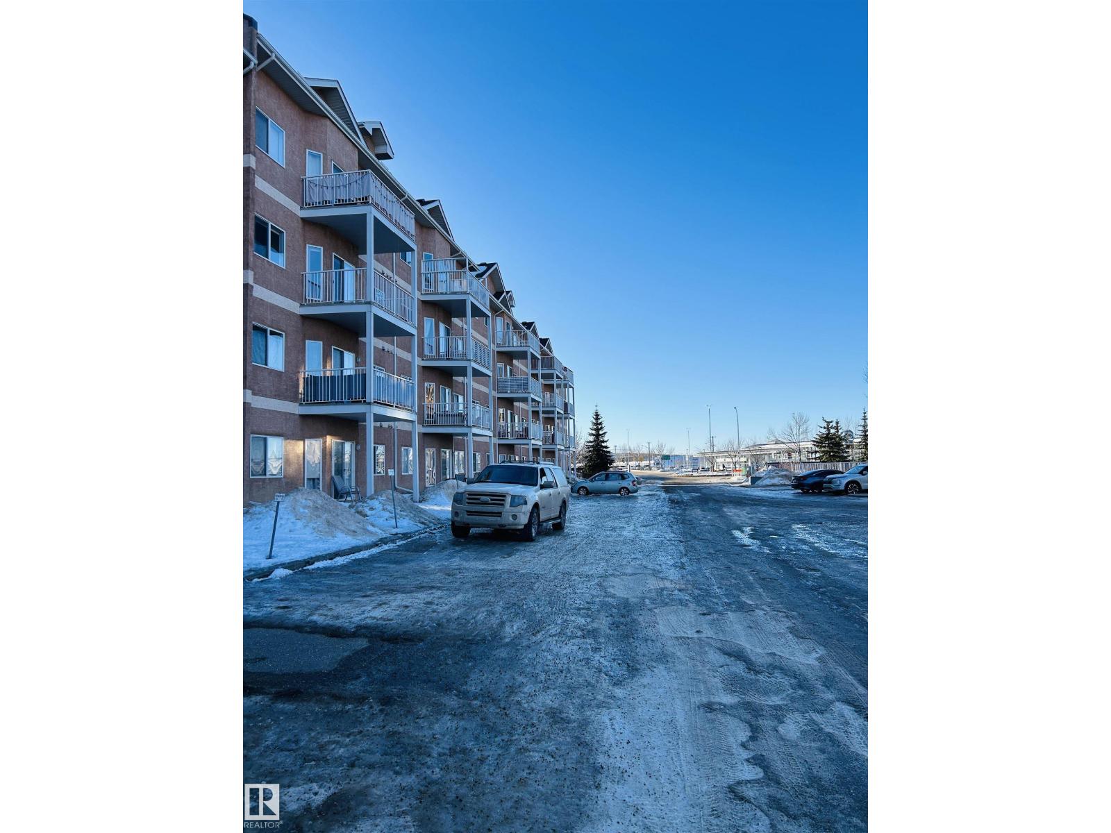 #214 4304 139 AV NW, Edmonton