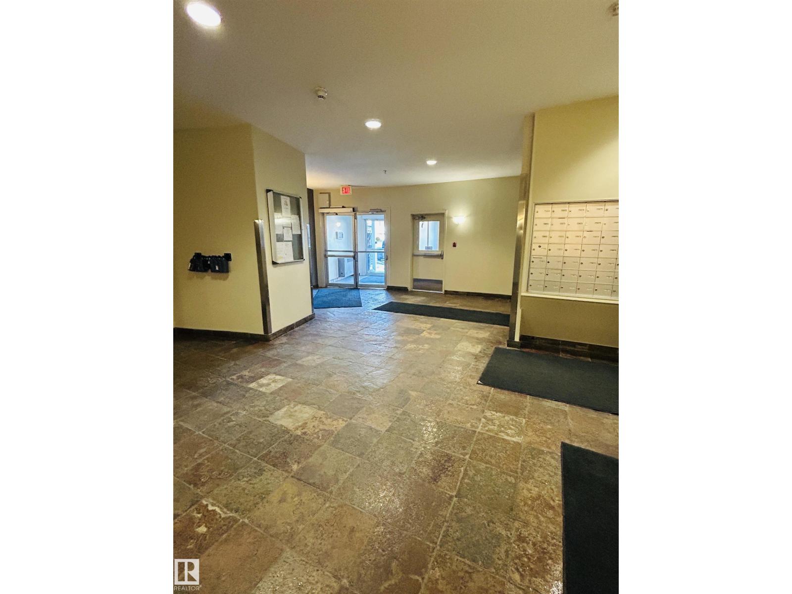 #214 4304 139 AV NW, Edmonton