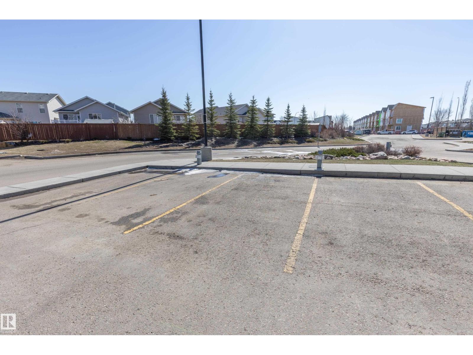 #107 3670 139 AV NW, Edmonton