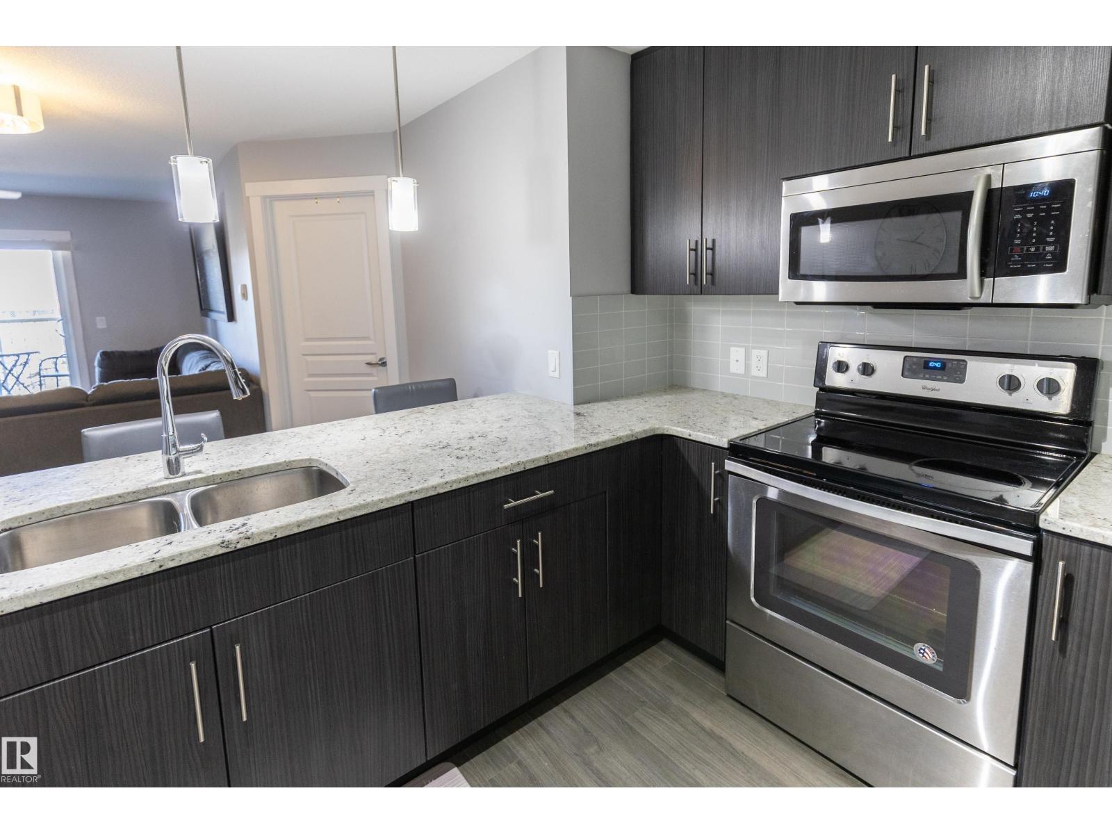 #107 3670 139 AV NW, Edmonton