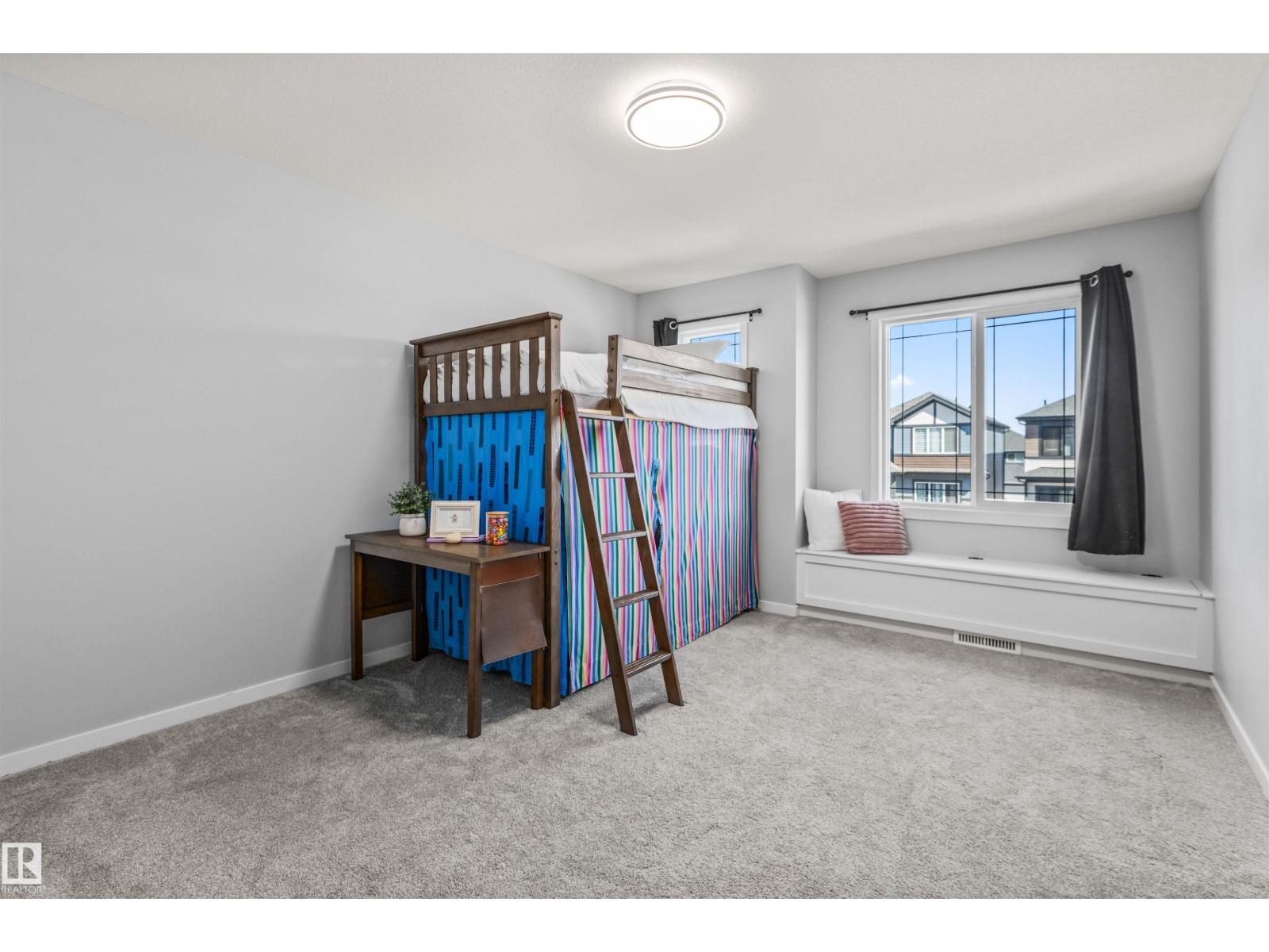 7113 177a AV NW NW, Edmonton