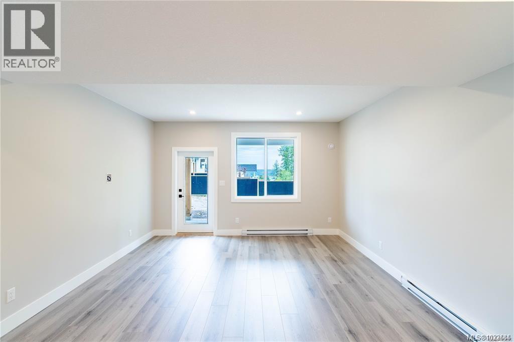 671 Sanderson Rd - 48