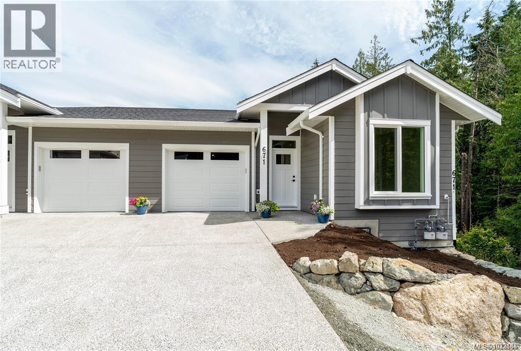 671 Sanderson Rd - 70