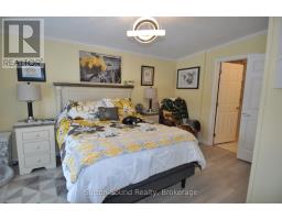 144 Rosewood Drive, Georgian Bluffs, ON N4K5N5 Photo 12