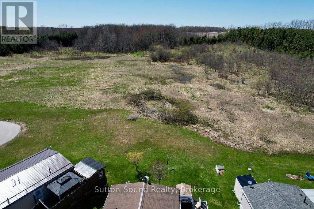 144 ROSEWOOD DRIVE - 33
