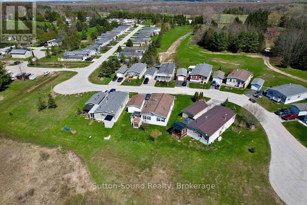 144 ROSEWOOD DRIVE - 35