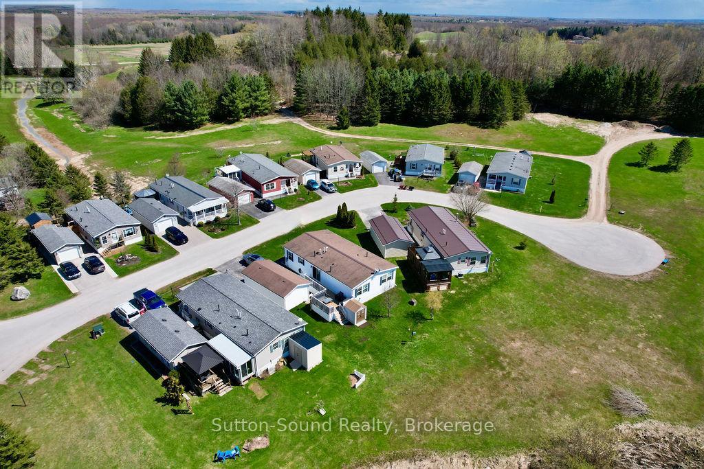 144 ROSEWOOD DRIVE - 36