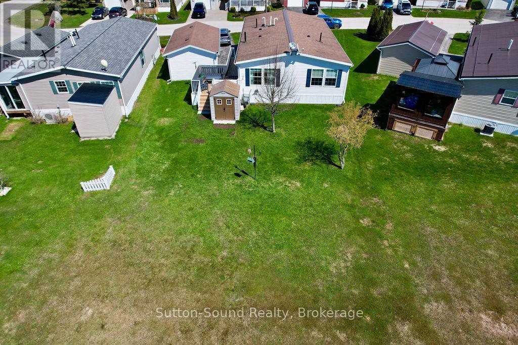 144 ROSEWOOD DRIVE - 39