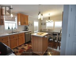 144 Rosewood Drive, Georgian Bluffs, ON N4K5N5 Photo 9