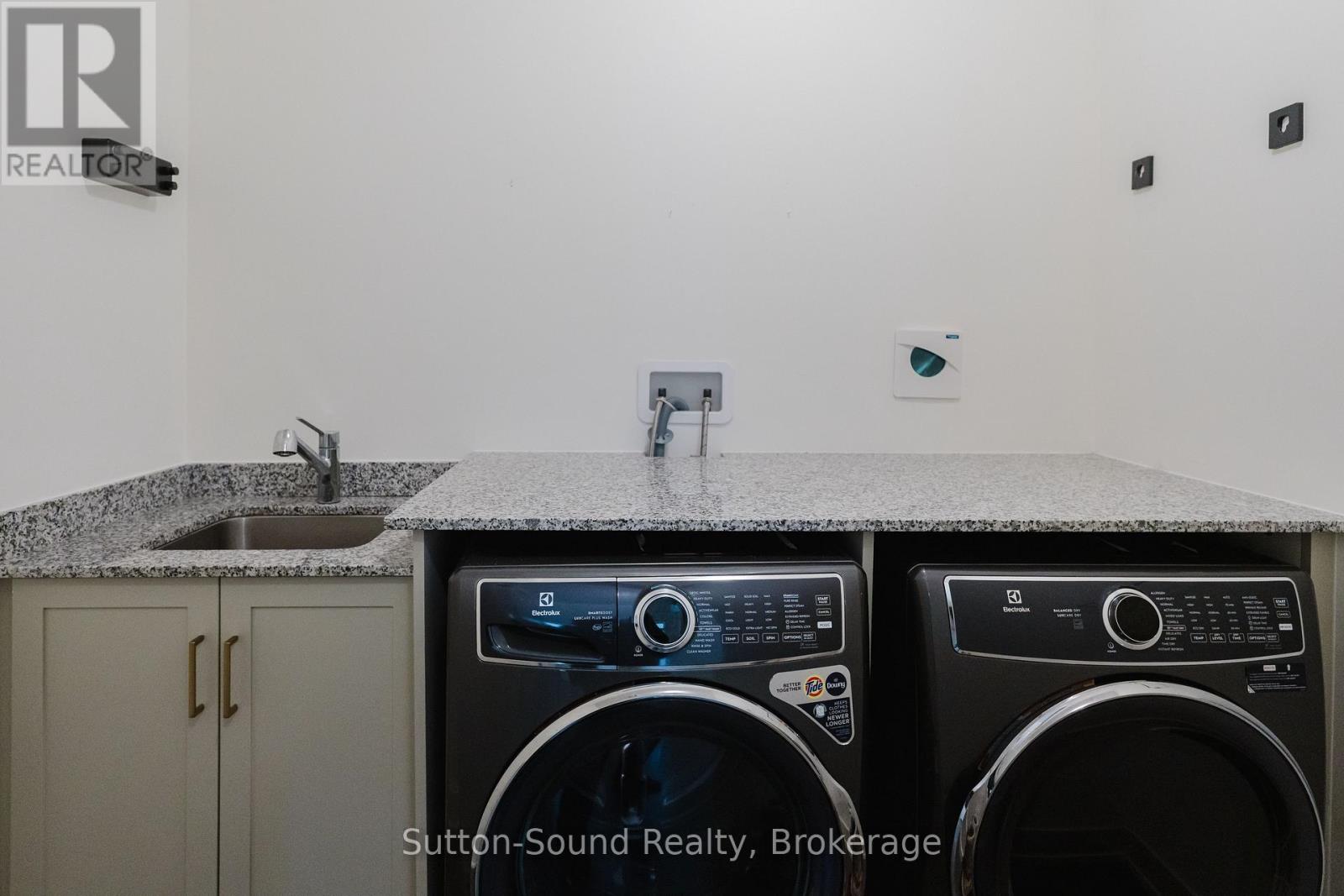 306 SANDPIPER LANE - 15