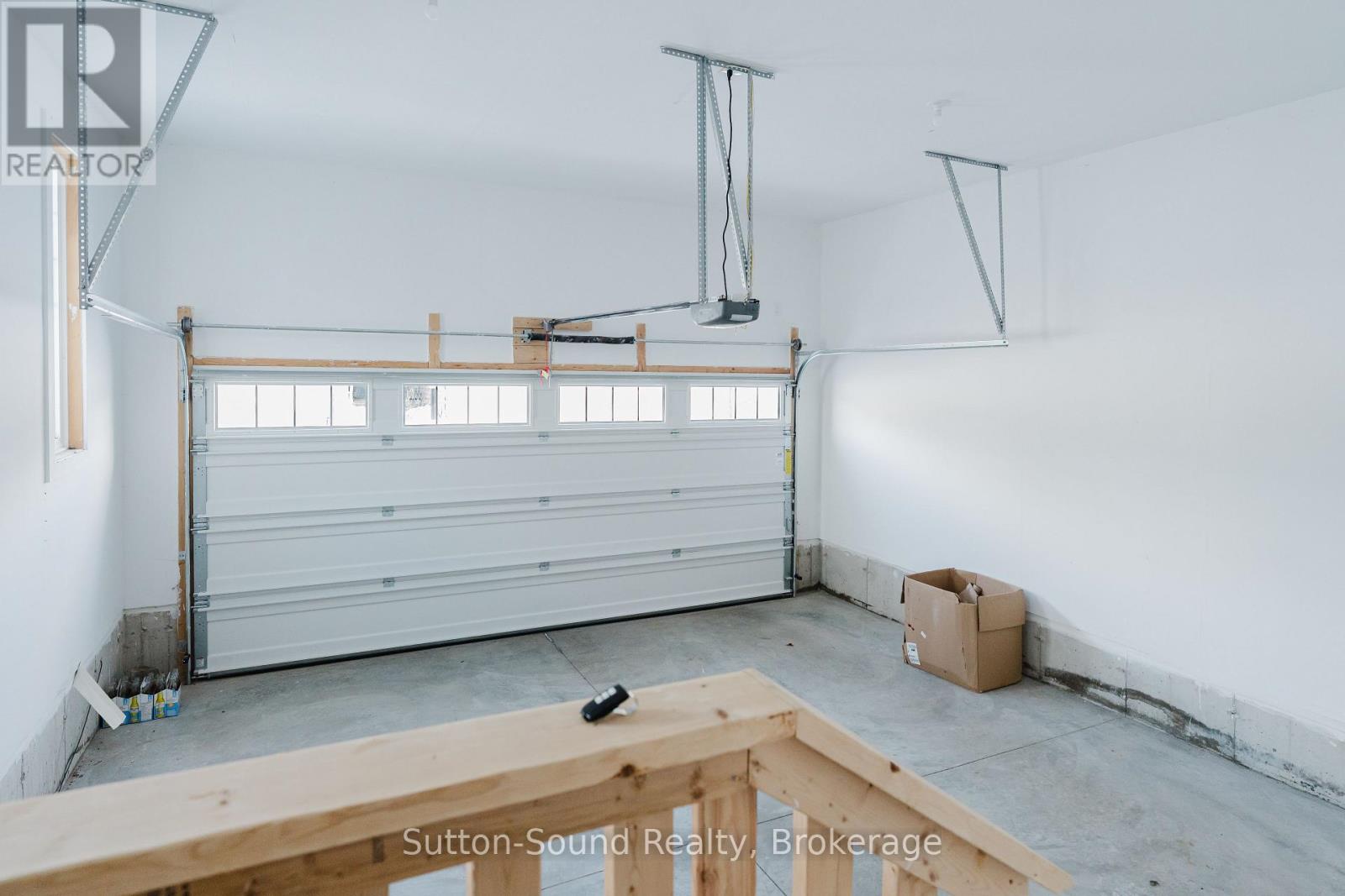 306 SANDPIPER LANE - 42