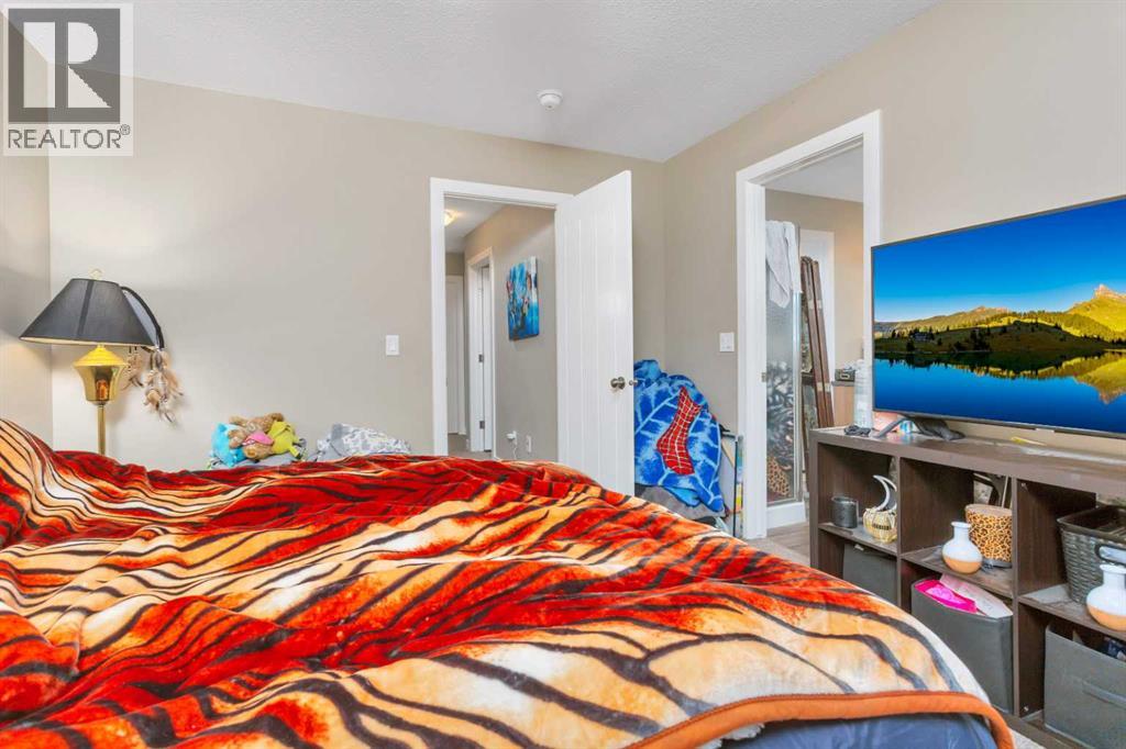 17 Crestview Boulevard, Sylvan Lake
