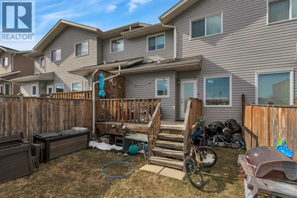 17 Crestview Boulevard, Sylvan Lake