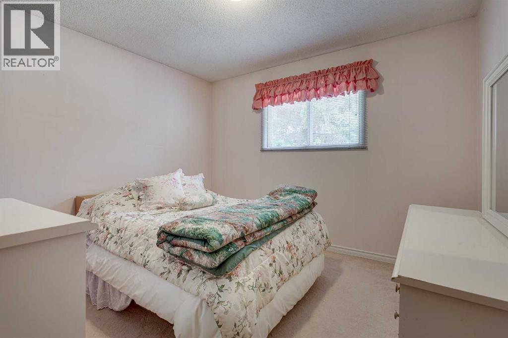 15 Newlands Avenue, Red Deer