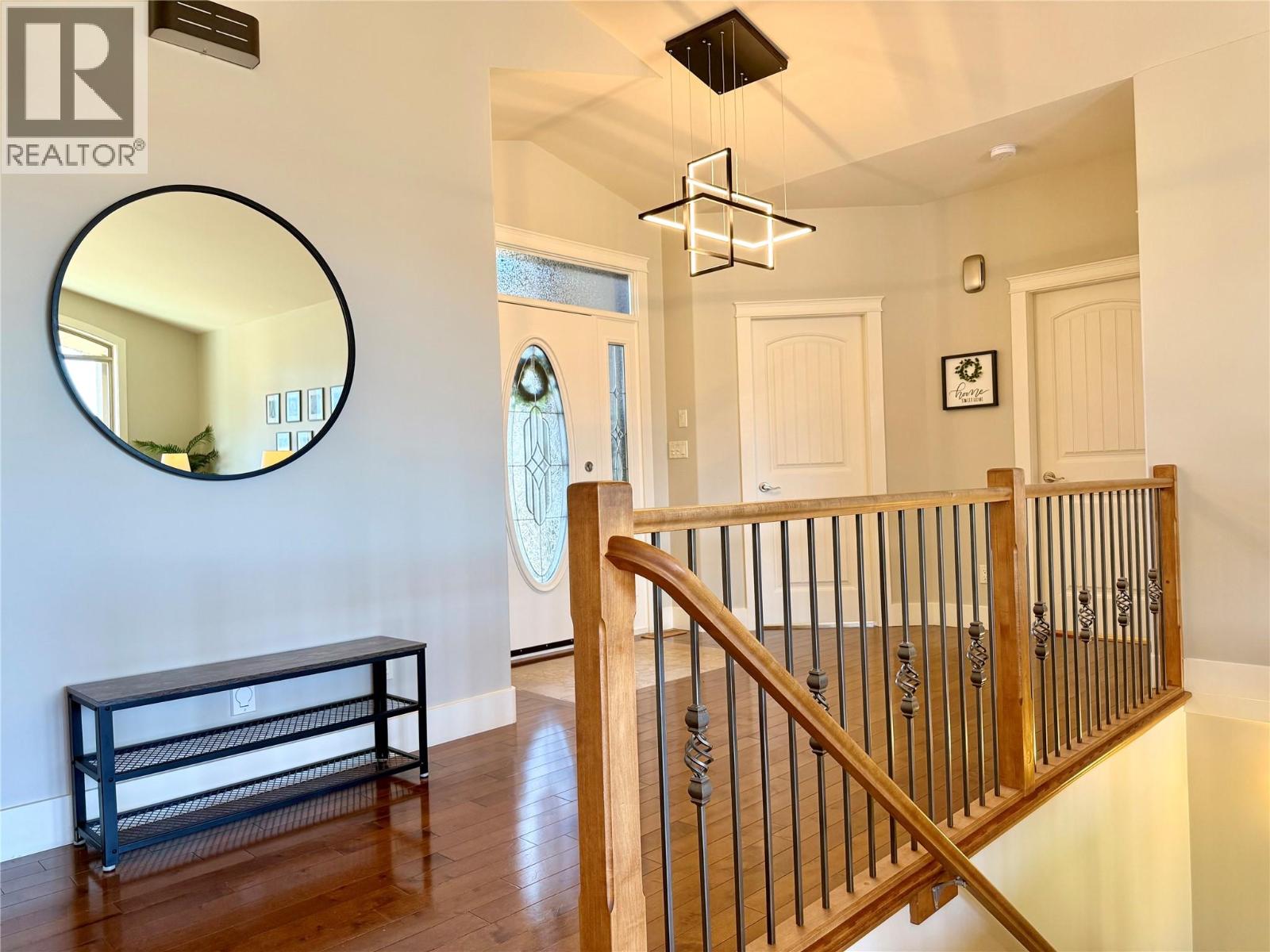 7958 MCCALLUM VIEW Drive, Grand Forks