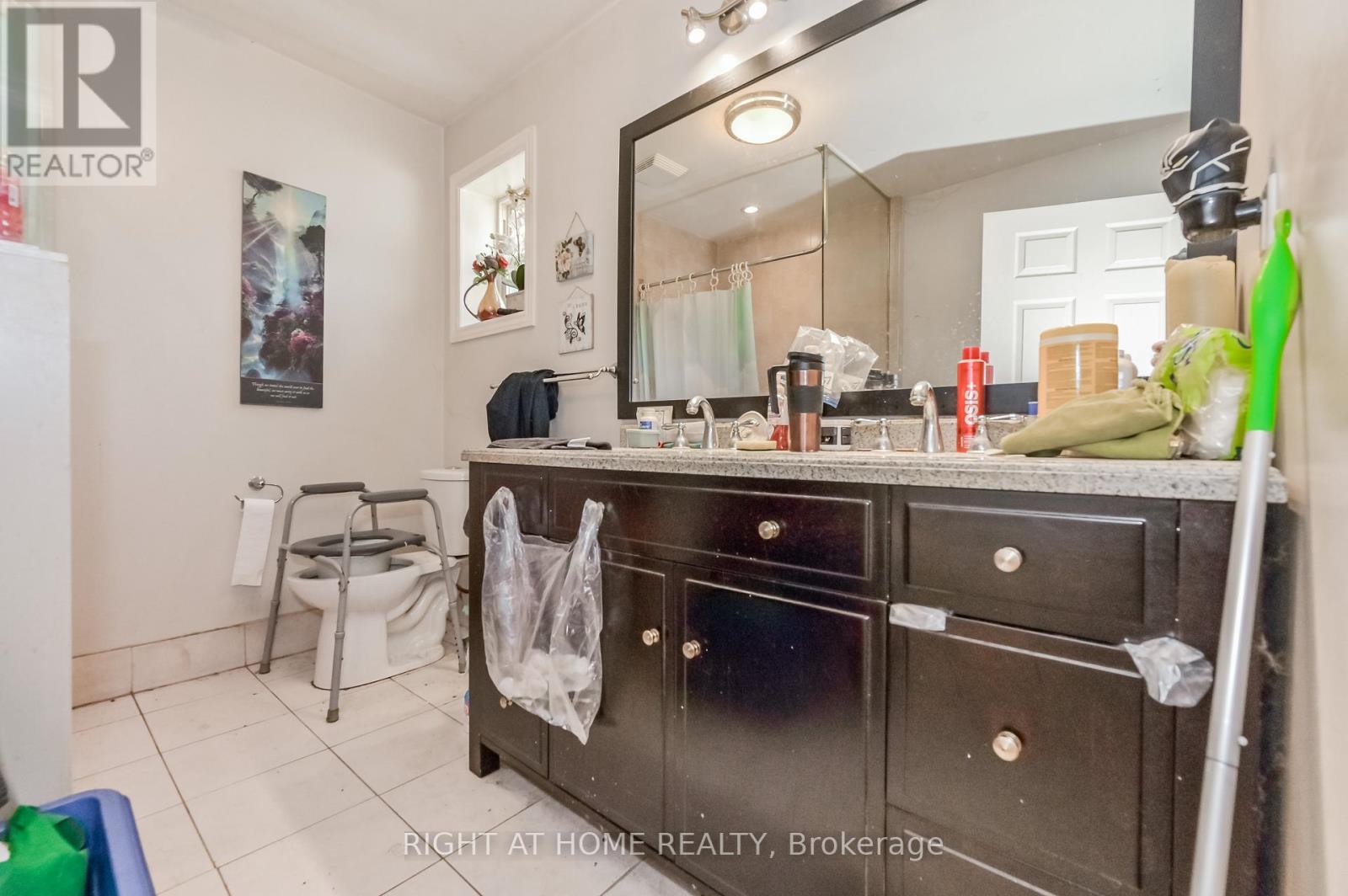 213 MAIN STREET E - 30