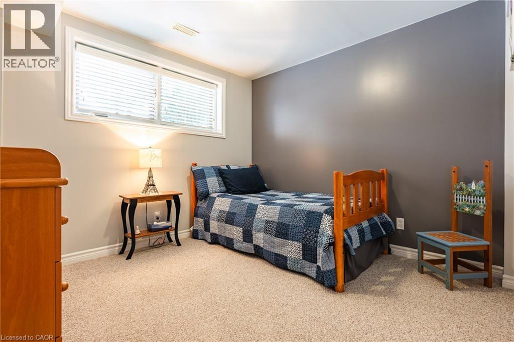62 MISSION Road - 31