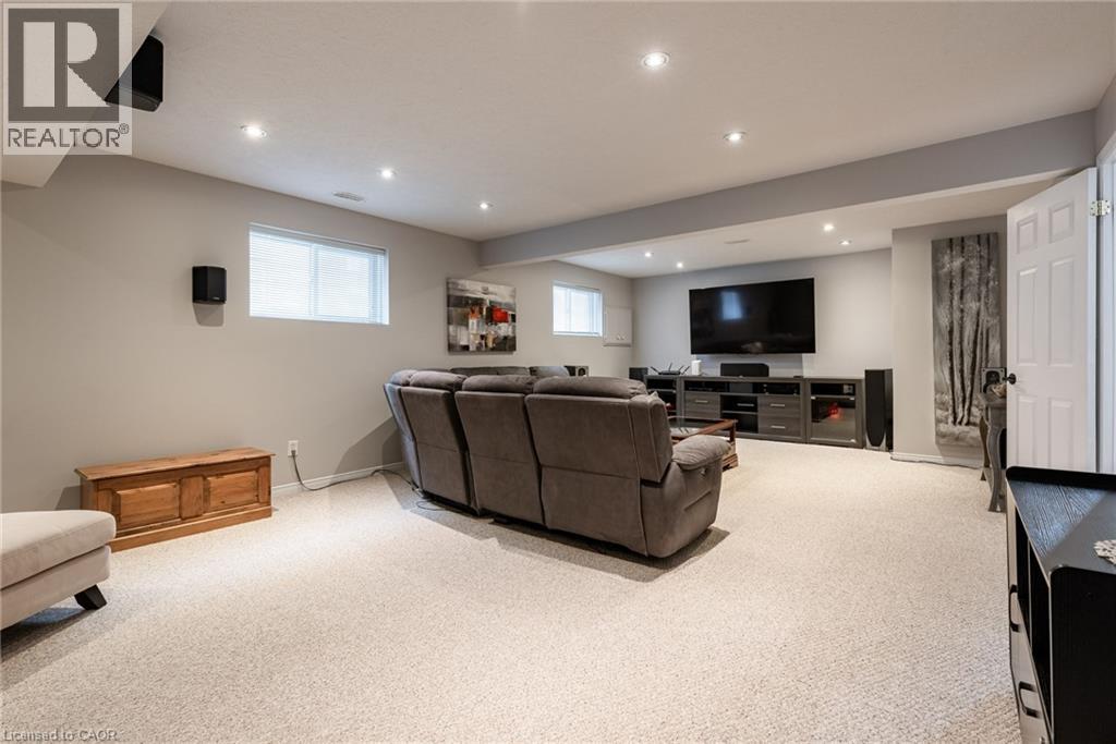 62 MISSION Road - 29