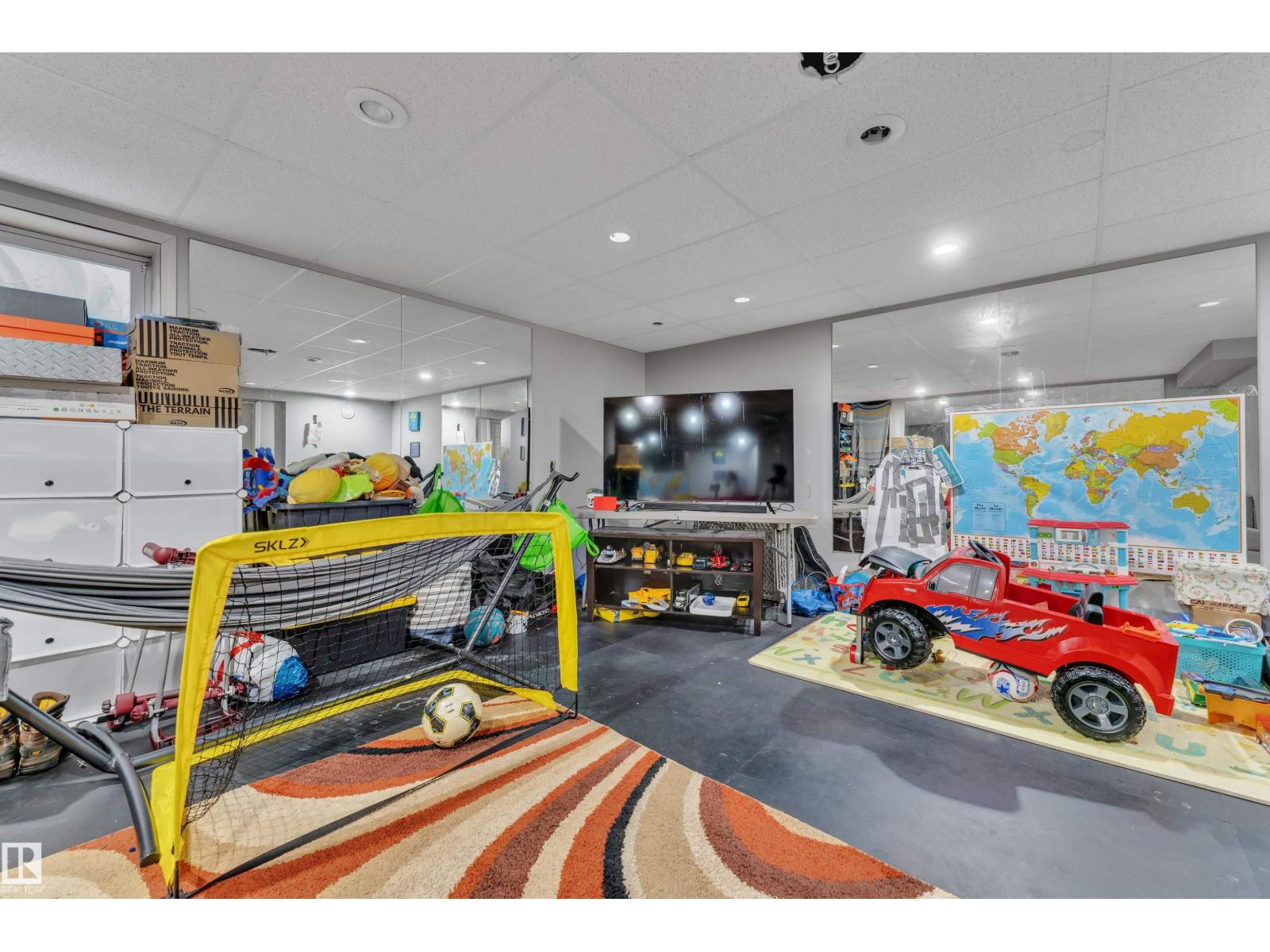 #64 4350 23 ST NW, Edmonton