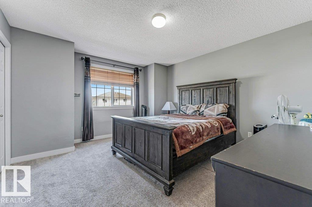 2317 27 AV NW, Edmonton