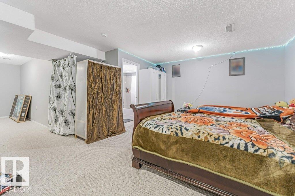 2317 27 AV NW, Edmonton