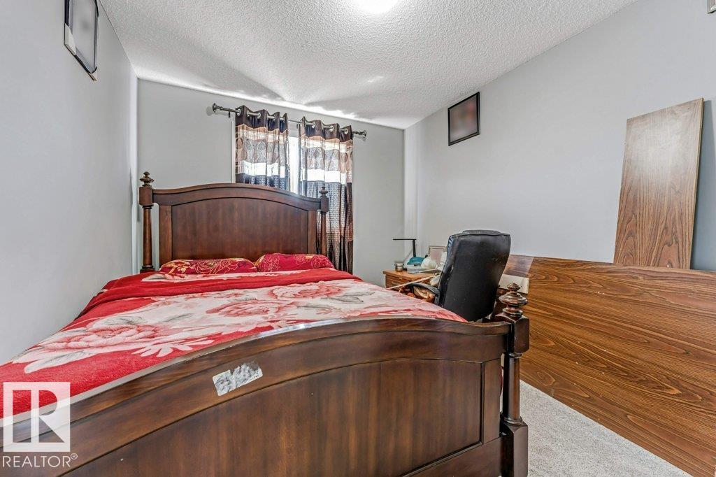 2317 27 AV NW, Edmonton