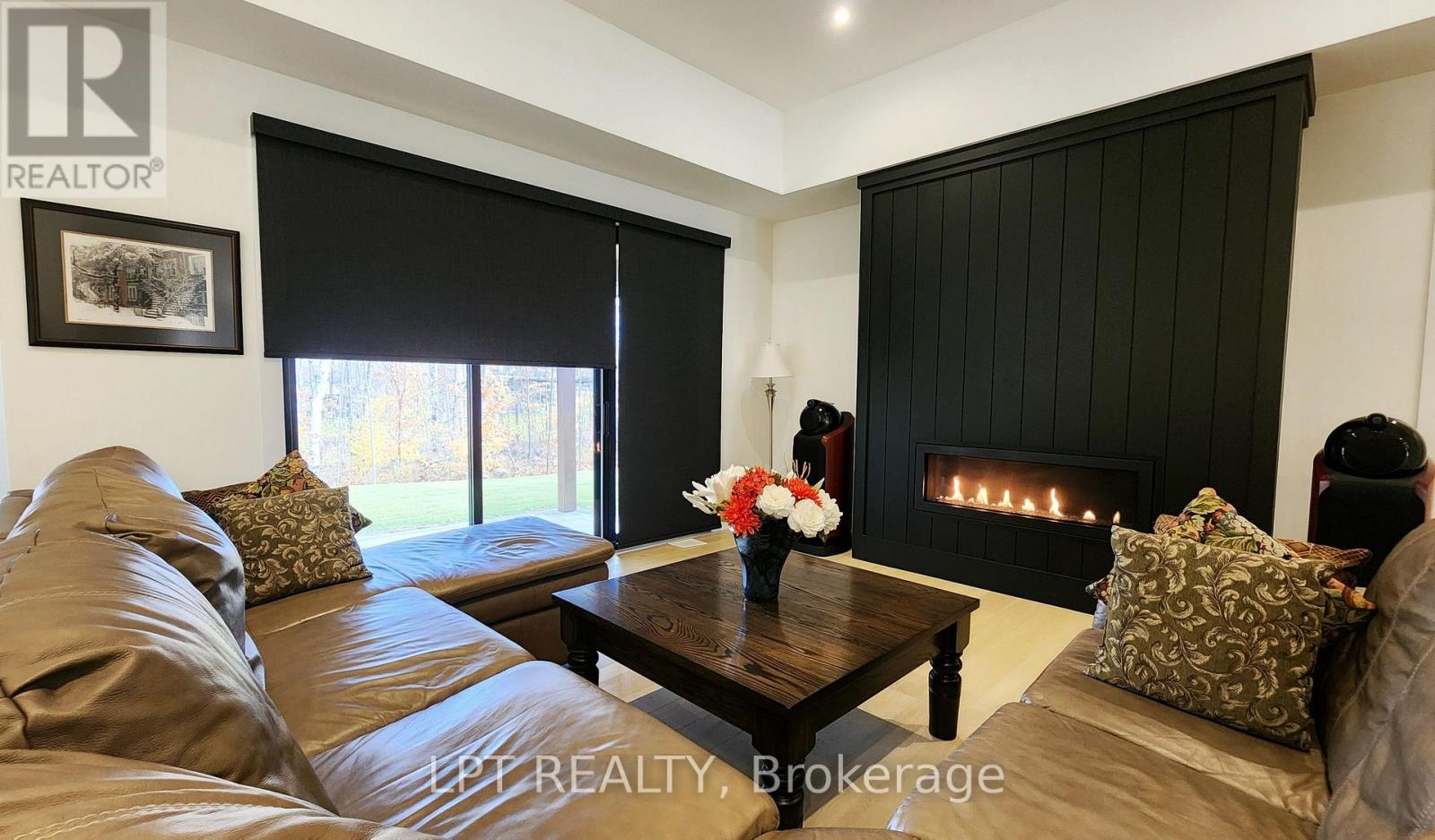 15 BYERS STREET - 7