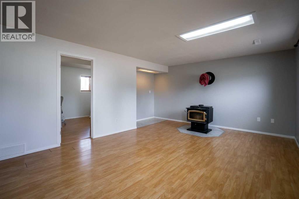 10918 92 Street — photo 17