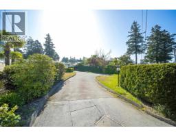 122 Graham Drive, Delta, BC V4M2J5 Photo 36