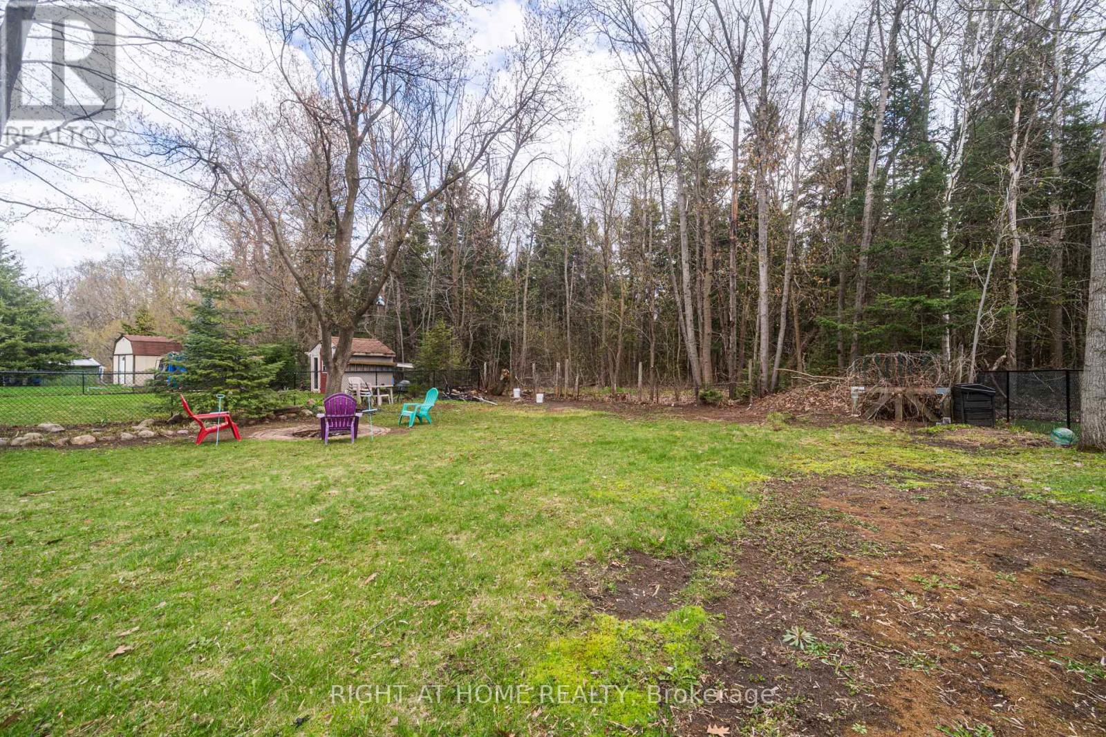 1007 FERRIER AVENUE - 18