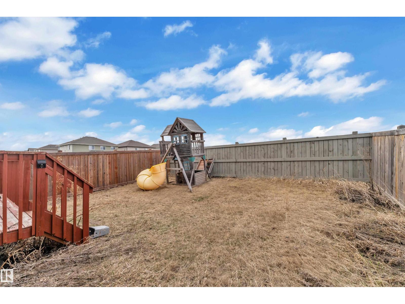 3363 13 AV NW, Edmonton