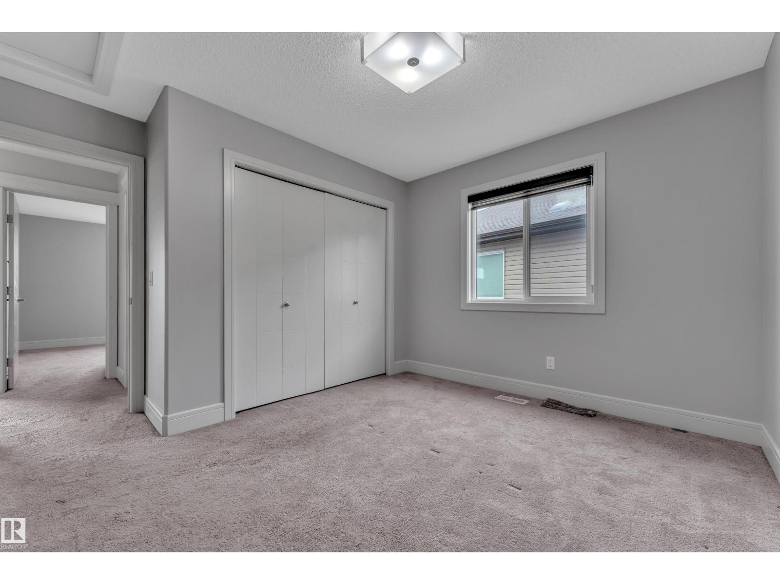 3363 13 AV NW, Edmonton