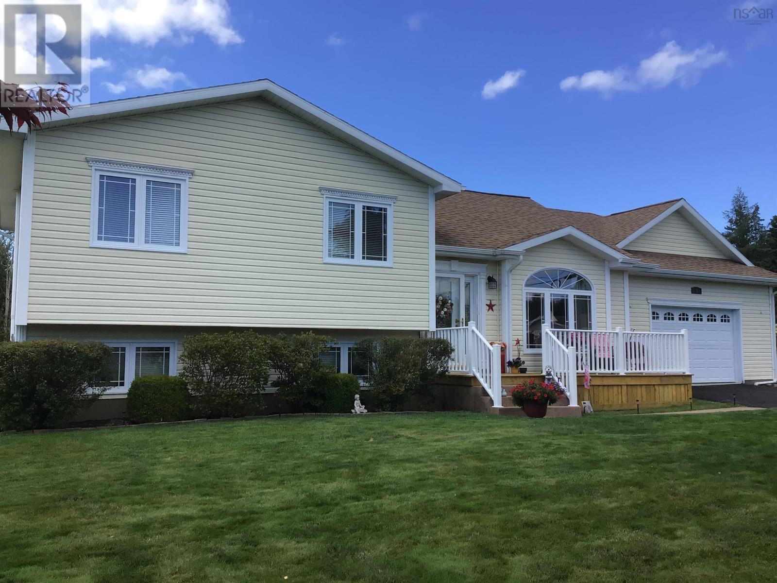 Property 2 of 46 of 2 Willis Avenue
