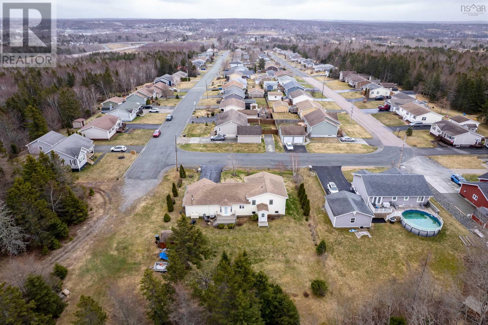 Property 3 of 46 of 2 Willis Avenue