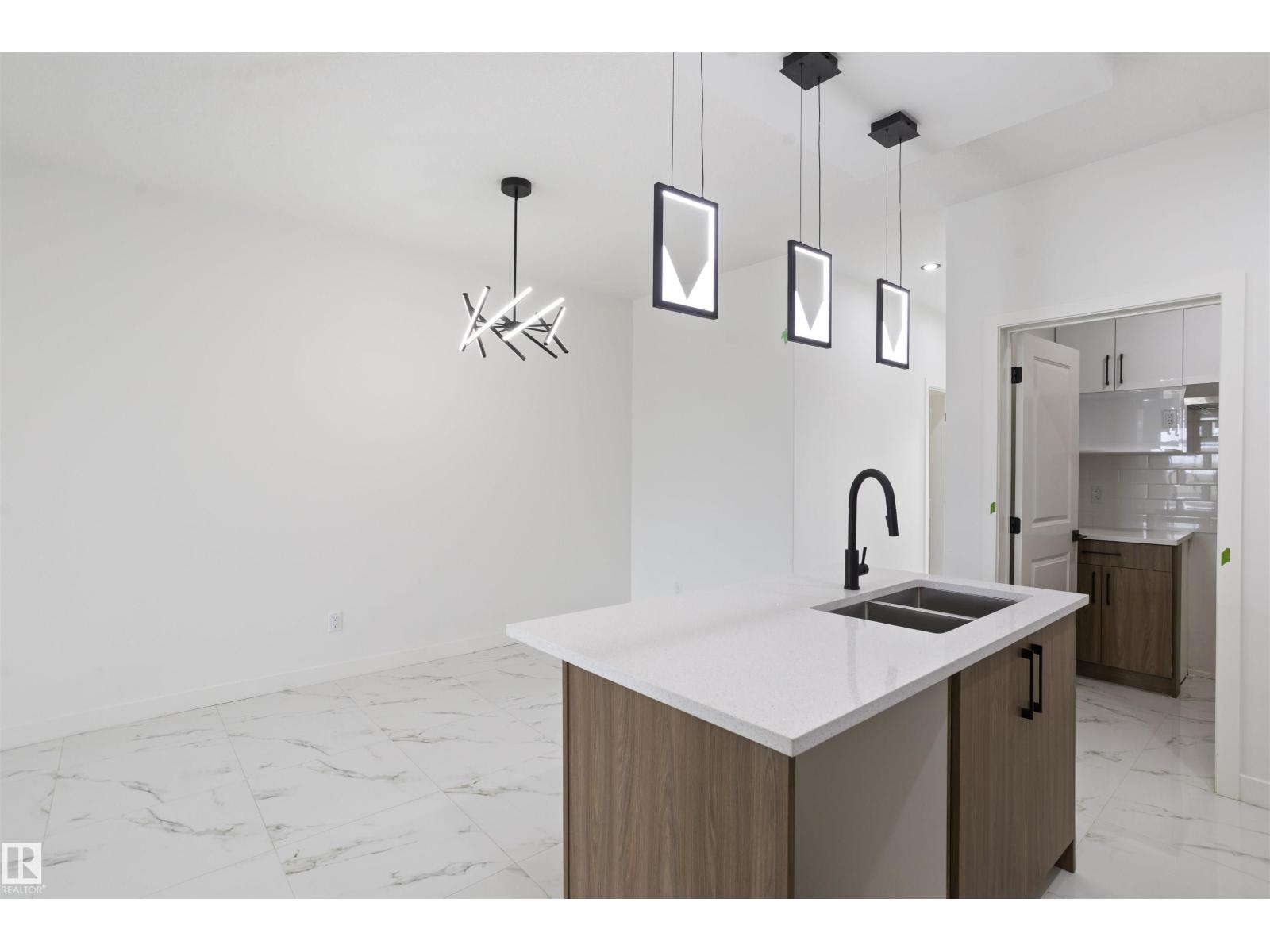619 30 ST SW, Edmonton